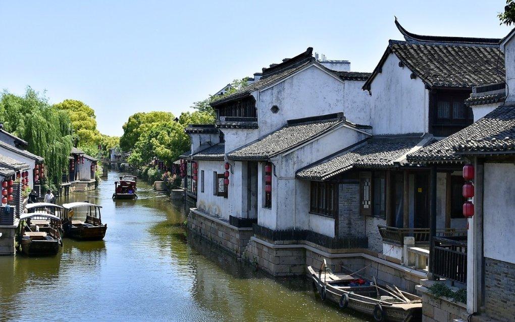 逃出熊蜂森林